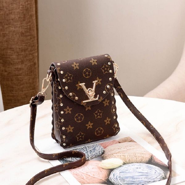 mobile female messenger 2019 crossbody phone phone bag new mini small bag korean fashion all-match single shoulder chain coin purse 
mobile female messenger 2019 crossbody phone phone bag new mini small bag korean fashion all-match single shoulder chain coin purse