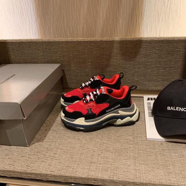 205designer to create casual and comfortable all-match sports shoes, travel shoes outsole non-slip design with original box delivery, Black
205designer to create casual and comfortable all-match sports shoes, travel shoes outsole non-slip design with original box delivery, Black