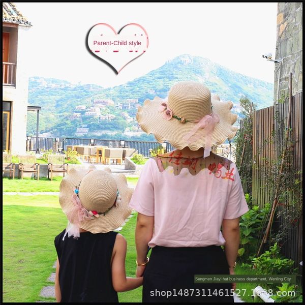 2020 autumn women's wreath wide brim korean outdoor shade holiday straw hand-pulled sun straw sun hat lotus hat, Blue;gray
2020 autumn women's wreath wide brim korean outdoor shade holiday straw hand-pulled sun straw sun hat lotus hat, Blue;gray