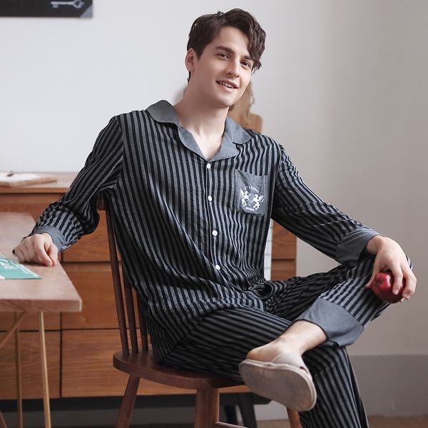men's sleepwear fashion gray striped for men turn-down collar full sleeve man's autumn pajamas set winter comfy homecloth, Black;brown
men's sleepwear fashion gray striped for men turn-down collar full sleeve man's autumn pajamas set winter comfy homecloth, Black;brown
