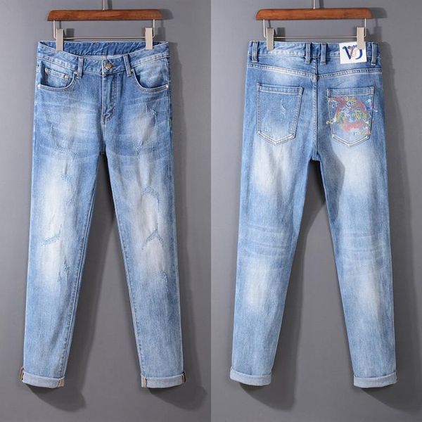 2020 brand designer men denim biker jeans embroidery pants fashion holes trousers hip hop motorcycle mens ripped jeans, Blue
2020 brand designer men denim biker jeans embroidery pants fashion holes trousers hip hop motorcycle mens ripped jeans, Blue