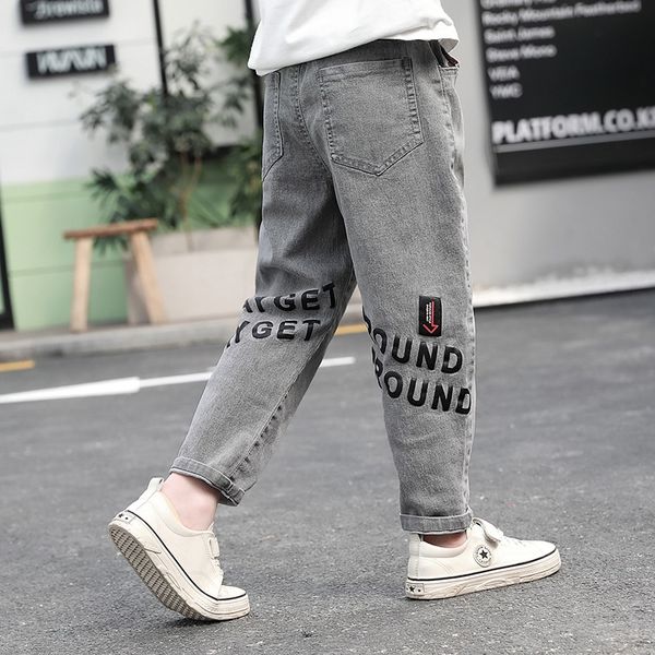 boys' new denim 2020 korean pants trousers casual pants fashion fashion medium and large children's denim letter casual trousers, Blue
boys' new denim 2020 korean pants trousers casual pants fashion fashion medium and large children's denim letter casual trousers, Blue