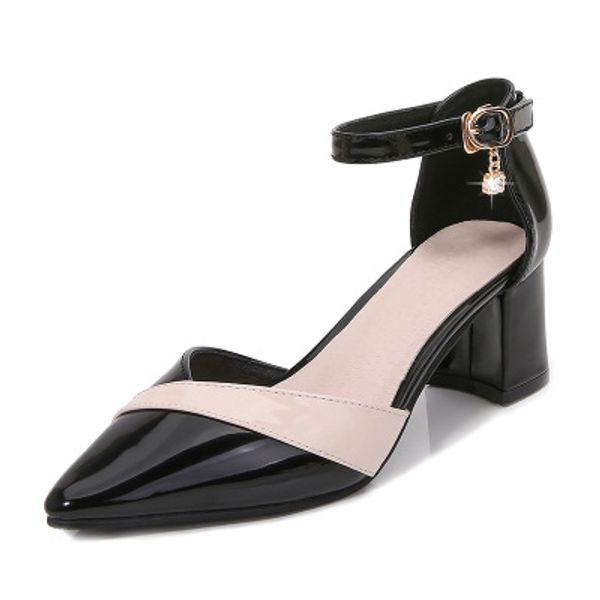 2020 spring, summer, autumn and autumn new casual wild word buckle pointed thick with large size belt with single shoes women, Black
2020 spring, summer, autumn and autumn new casual wild word buckle pointed thick with large size belt with single shoes women, Black