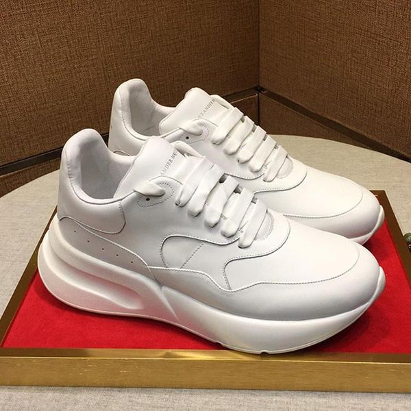 new 2019 mens shoes fashion oversized runner sneakers with original box thick sole leather men shoes big size chaussures de femme fast ship
new 2019 mens shoes fashion oversized runner sneakers with original box thick sole leather men shoes big size chaussures de femme fast ship