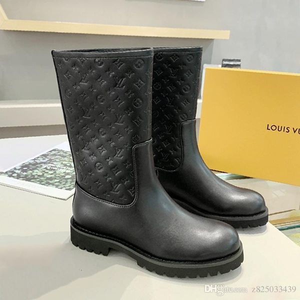 2021 winter пинетки женщины ботильоны кожаные зимние ботинки моды chaussures de femme luxury design женская мода обувь drops flat половина б
2021 winter пинетки женщины ботильоны кожаные зимние ботинки моды chaussures de femme luxury design женская мода обувь drops flat половина б