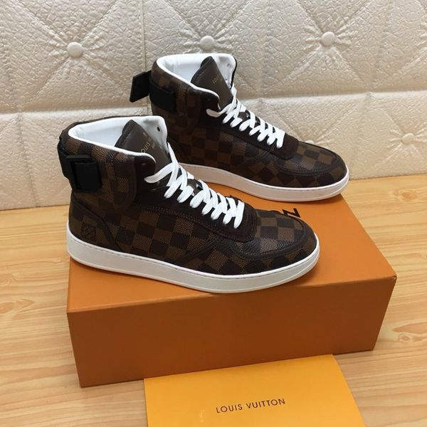 103 high-quality men's designer casual sports shoes trendy brand outdoor casual shoes, fast delivery in the original box, Black
103 high-quality men's designer casual sports shoes trendy brand outdoor casual shoes, fast delivery in the original box, Black