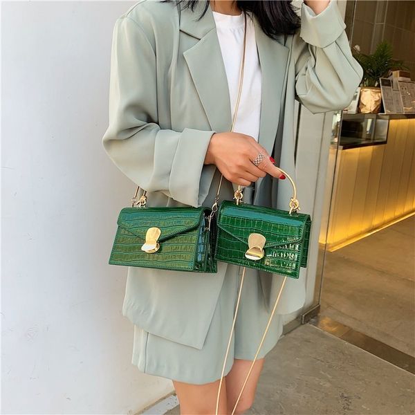 роскошные сумки женских сумок конструктора аллигатор pu кожи плечо crossbody сумка для женщин 2019 цепочек женских тотализаторов сумки
роскошные сумки женских сумок конструктора аллигатор pu кожи плечо crossbody сумка для женщин 2019 цепочек женских тотализаторов сумки