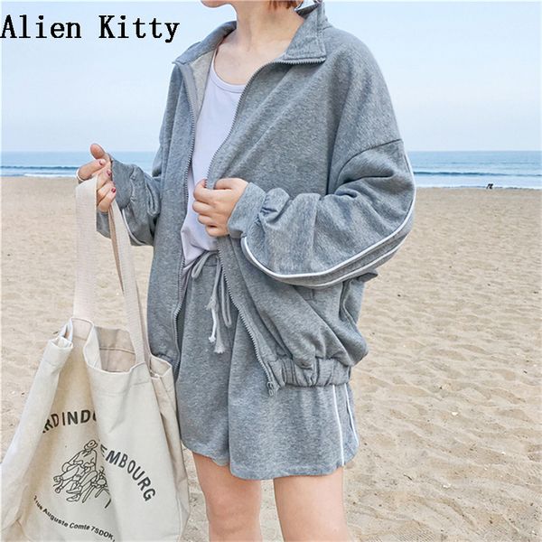 women's tracksuits alien kitty 2021 autumn fashion two piece set solid sportswear sweatshirts + drawstring waist shorts sets sport wome, Gray
women's tracksuits alien kitty 2021 autumn fashion two piece set solid sportswear sweatshirts + drawstring waist shorts sets sport wome, Gray