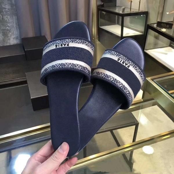 french paris luxury designer women slippers summer sandals beach sandals and slippers girls slippers comfortable vintage embroidery, Black
french paris luxury designer women slippers summer sandals beach sandals and slippers girls slippers comfortable vintage embroidery, Black
