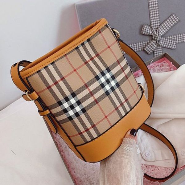 small women 2020 new fashion korean fashion net red plaid shoulder crossbody women's bag simple all-match single shoulder bucket bag
small women 2020 new fashion korean fashion net red plaid shoulder crossbody women's bag simple all-match single shoulder bucket bag