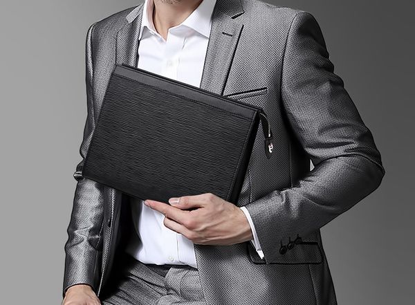 2020 designer wallet mens toiletry pouch women wallets men zipper designer handbags purses come with box dust bag
2020 designer wallet mens toiletry pouch women wallets men zipper designer handbags purses come with box dust bag