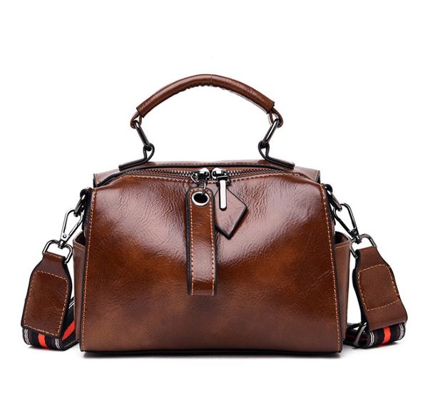 crossbody bags for women 2020 tote shouler bag handbags women designer famous oil wax real leather bag
crossbody bags for women 2020 tote shouler bag handbags women designer famous oil wax real leather bag