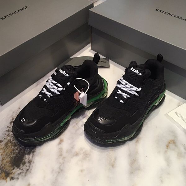 2020e designer to create new leisure and entertainment hiking shoes, outdoor jungle adventure shoes, original packaging and box delivery, Black
2020e designer to create new leisure and entertainment hiking shoes, outdoor jungle adventure shoes, original packaging and box delivery, Black