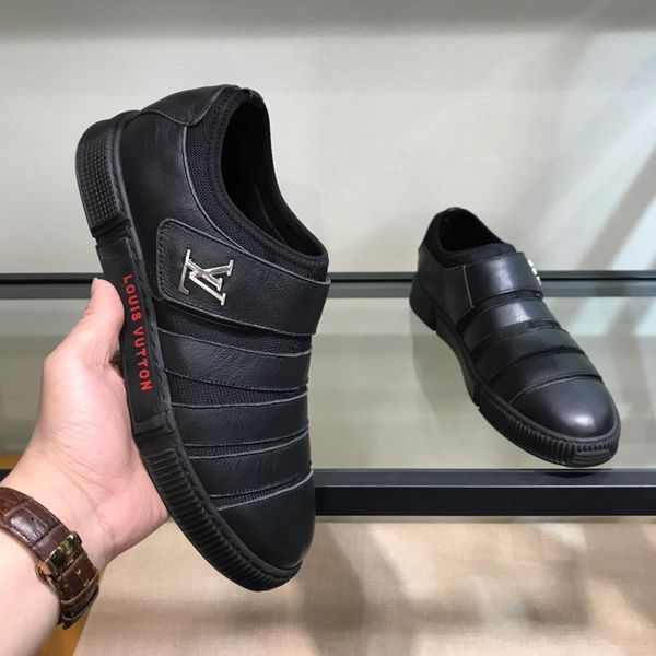 2019a new men's leather sneakers trend shoes, comfortable and breathable wild white shoes, the original box delivery 38-44, Black
2019a new men's leather sneakers trend shoes, comfortable and breathable wild white shoes, the original box delivery 38-44, Black