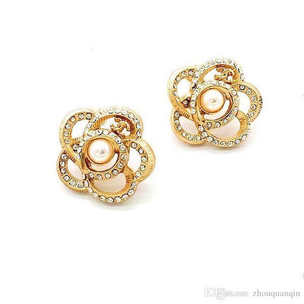 2020 women 18k gold bohemia earrings elegant and classic design wholesale lot diamond jewelry piercing ear studs, Golden;silver
2020 women 18k gold bohemia earrings elegant and classic design wholesale lot diamond jewelry piercing ear studs, Golden;silver
