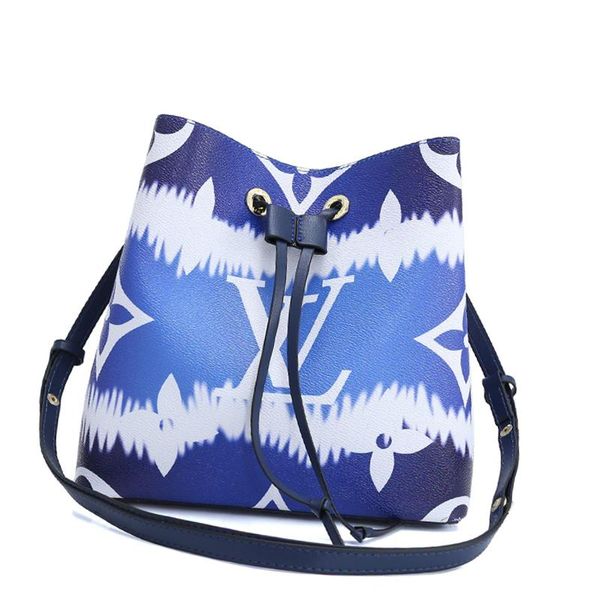 drop ship womens leather bucket bag bolsa de hombro trend style drawstring shoulder bags luxury designer lady messenger crossbody bags
drop ship womens leather bucket bag bolsa de hombro trend style drawstring shoulder bags luxury designer lady messenger crossbody bags