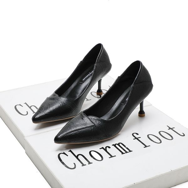 fall and winter of 2020 in the new work with joker heel shoes female pointed shallow mouth add wool single woman shoes, Black
fall and winter of 2020 in the new work with joker heel shoes female pointed shallow mouth add wool single woman shoes, Black
