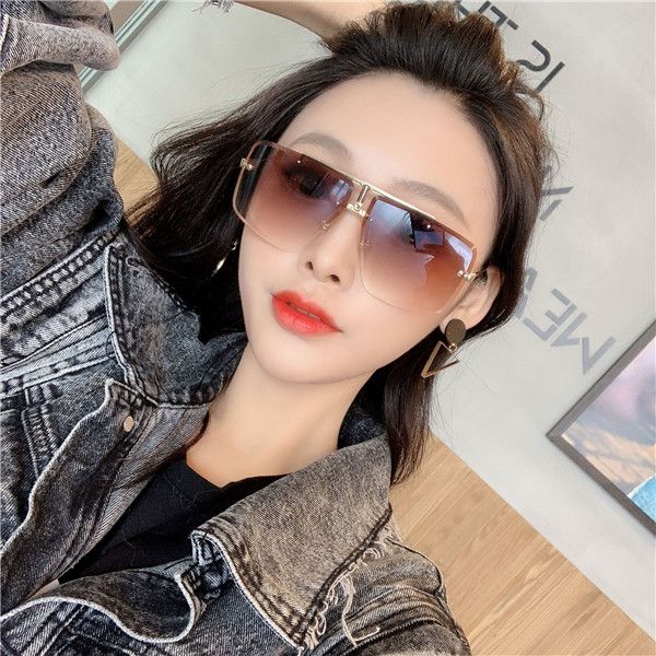 men sunglasses designer sunglasses gold frame square metal frame vintage style outdoor design classical metal sunglasses women glasses, White;black
men sunglasses designer sunglasses gold frame square metal frame vintage style outdoor design classical metal sunglasses women glasses, White;black