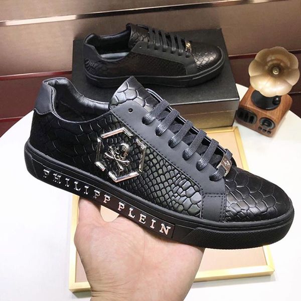mens shoes sneakers sports fashion luxury sneakers breathable recreational men shoes casual lo -sneakers studs q22 zapatos de hombre hot
mens shoes sneakers sports fashion luxury sneakers breathable recreational men shoes casual lo -sneakers studs q22 zapatos de hombre hot