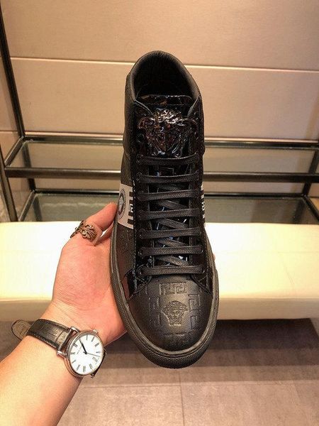 2020d luxury large size comfortable and breathable high-casual men's short boots, high-quality fashionable wild lace-up sneakers, 3, Black
2020d luxury large size comfortable and breathable high-casual men's short boots, high-quality fashionable wild lace-up sneakers, 3, Black