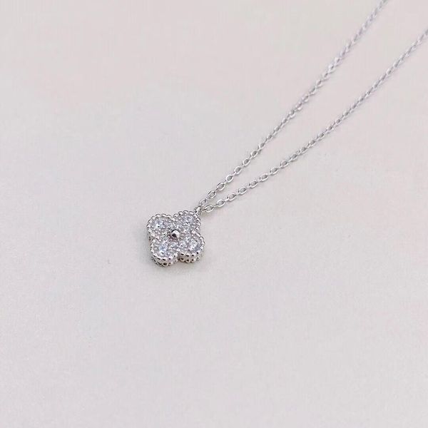 mini flower s925 silver pendant necklace with diamond earring with diamond for women wedding jewelry gift ps5142
mini flower s925 silver pendant necklace with diamond earring with diamond for women wedding jewelry gift ps5142