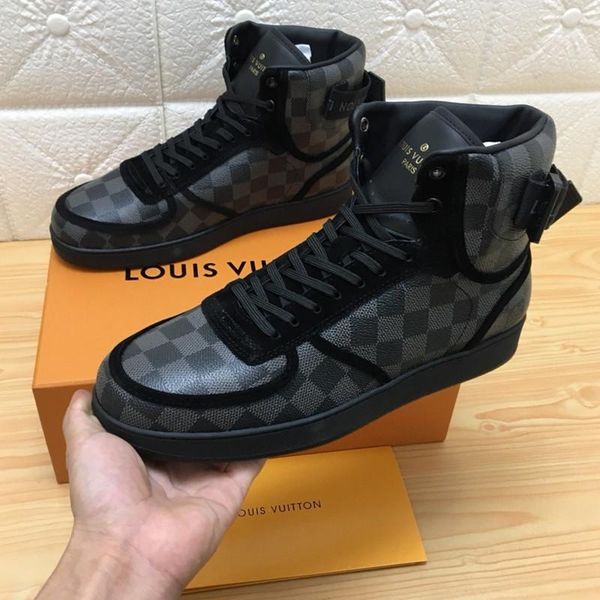 012 high-quality men's designer casual sports shoes trendy brand outdoor casual shoes, fast delivery in the original box, Black
012 high-quality men's designer casual sports shoes trendy brand outdoor casual shoes, fast delivery in the original box, Black