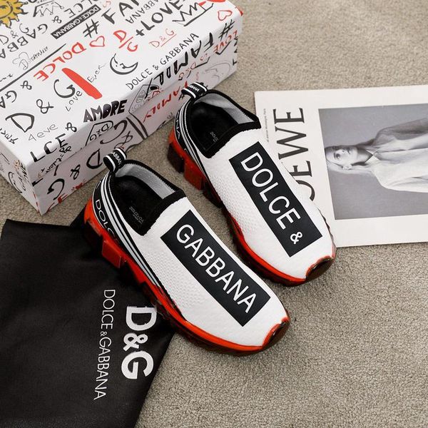 2020-2019f new luxury designer striped casual shoes couple shoes fashion wild men and women sports shoes 35-45
2020-2019f new luxury designer striped casual shoes couple shoes fashion wild men and women sports shoes 35-45