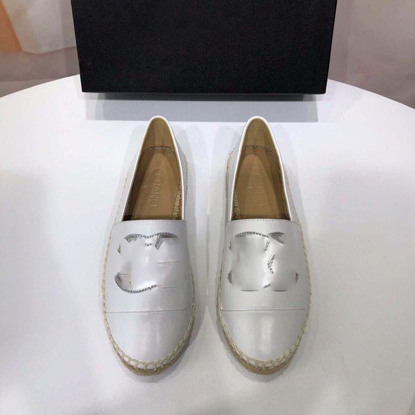 2020 new women' clothing, casual designer sandals, pearl effect, golden designer effect, Black;grey
2020 new women' clothing, casual designer sandals, pearl effect, golden designer effect, Black;grey