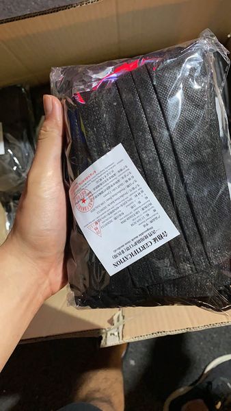 DHL UPS FreeShipping Одноразовые маски для лица черный Толстые 3-слоя маски на складе Маска