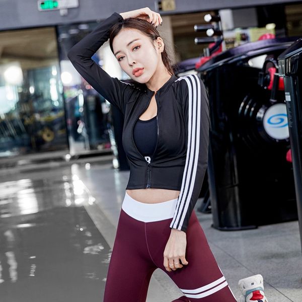 ulnot women's yoga clothing 2020 summer new running fitness quick-drying yoga suit sportswear milk silk sweatshirt women's milk si, White;red
ulnot women's yoga clothing 2020 summer new running fitness quick-drying yoga suit sportswear milk silk sweatshirt women's milk si, White;red