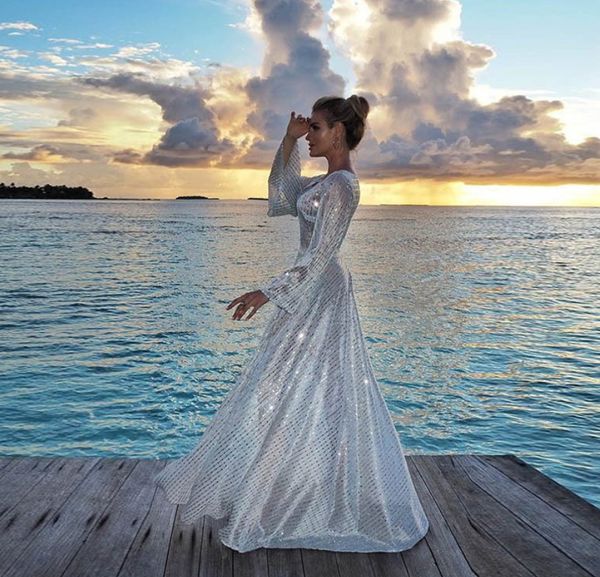 reflective long dresses women party night v neck elegant glitter maxi dress vestidos robe femme, White;black
reflective long dresses women party night v neck elegant glitter maxi dress vestidos robe femme, White;black