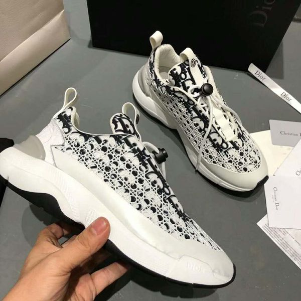 2019 men's and women's casual shoes, fashion wild sports shoes, with the original packaging shoe box delivery, yardage: 35-45, Black
2019 men's and women's casual shoes, fashion wild sports shoes, with the original packaging shoe box delivery, yardage: 35-45, Black