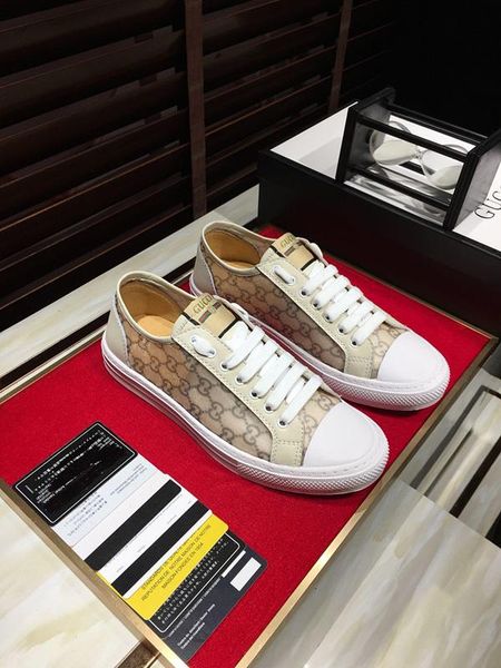 2019y spring and summer new letters flat white shoes, trend wild sports shoes, leather lace-up shoes, original box packaging: 38-44, Black
2019y spring and summer new letters flat white shoes, trend wild sports shoes, leather lace-up shoes, original box packaging: 38-44, Black
