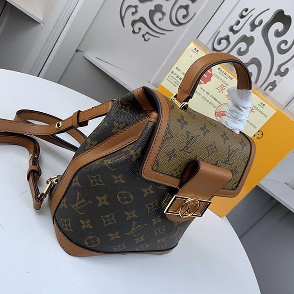 drop ship womens leather bucket bag new 2020 luxury designer backpacks ladies shoulder bags retro style handle totes with origin box
drop ship womens leather bucket bag new 2020 luxury designer backpacks ladies shoulder bags retro style handle totes with origin box