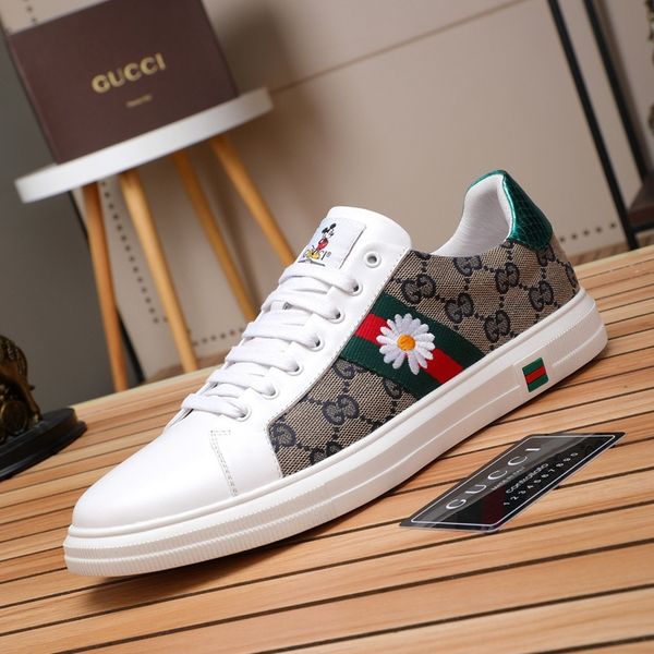 2020 b18 leather lace-up fashion casual mens luxury designer shoes classic flat shoes mens sneakers original box, Black
2020 b18 leather lace-up fashion casual mens luxury designer shoes classic flat shoes mens sneakers original box, Black
