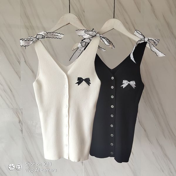 2020 new style small fragrant style thin butterfly vest embroidery bow ice silk knitted vest open chest big stretch, Camo
2020 new style small fragrant style thin butterfly vest embroidery bow ice silk knitted vest open chest big stretch, Camo