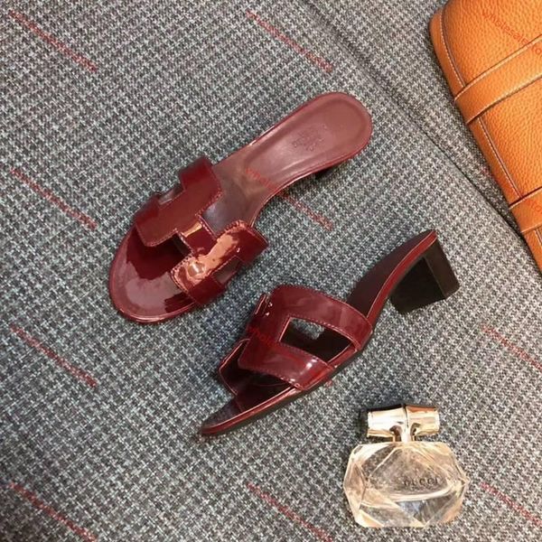 xshfbcl 2020 luxueux new fashion designer shoes slides summer beach indoor flat g sandals slippers house flip flops with spike sandal, Black;red
xshfbcl 2020 luxueux new fashion designer shoes slides summer beach indoor flat g sandals slippers house flip flops with spike sandal, Black;red