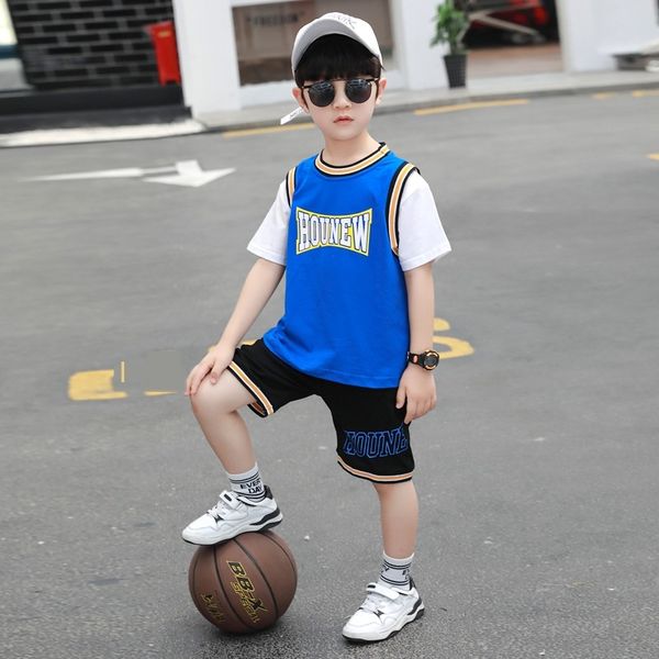 boy's 2020 new children's summer basket western sports handsome baby short-sleeved fashionable basketball ball suit suit clothes
boy's 2020 new children's summer basket western sports handsome baby short-sleeved fashionable basketball ball suit suit clothes