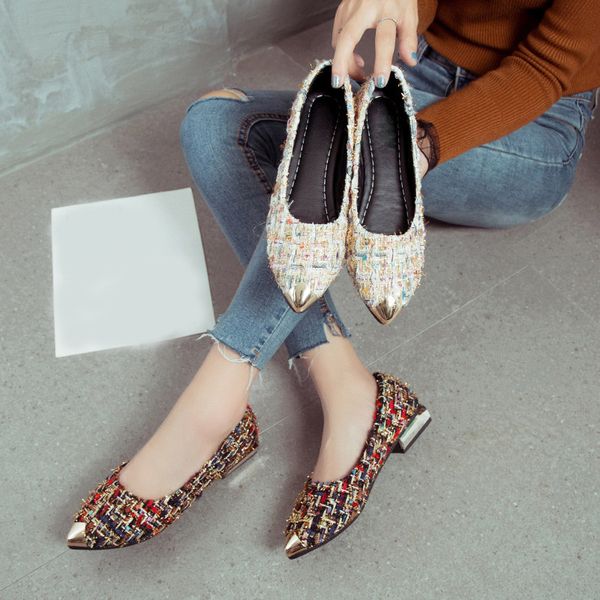 2020 women flats slip on flat gold pointed toe casual shoes plaid boat shoes metal heels female shallow ladies spring, Black
2020 women flats slip on flat gold pointed toe casual shoes plaid boat shoes metal heels female shallow ladies spring, Black