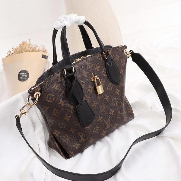 drop ship women simple style leather crossbody bag handle totes messenger bags womens luxury designer bag handbags ladies crossbody bag
drop ship women simple style leather crossbody bag handle totes messenger bags womens luxury designer bag handbags ladies crossbody bag