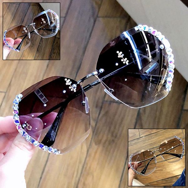 luxury crystal rhinestone rimless sunglasses women 2020 new oversize clear sun glasses fashion uv protection sunglasses, White;black
luxury crystal rhinestone rimless sunglasses women 2020 new oversize clear sun glasses fashion uv protection sunglasses, White;black