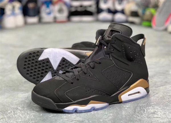 2020 released air authentic 6 dmp 6s black metallic gold 23 ct4954 -007 basketball shoes men women sneakers with original box
2020 released air authentic 6 dmp 6s black metallic gold 23 ct4954 -007 basketball shoes men women sneakers with original box