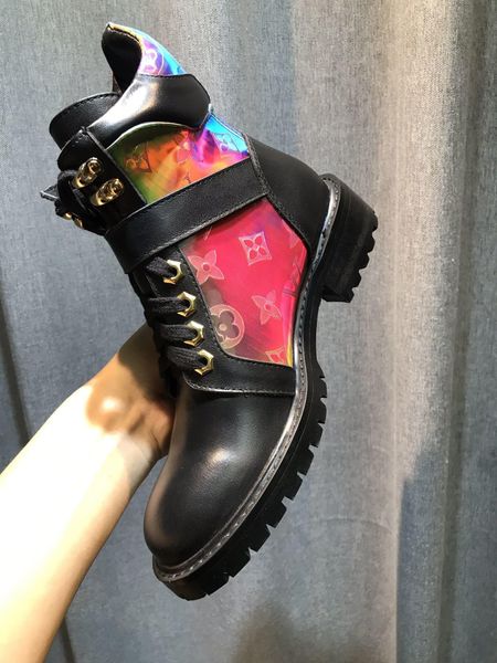 new9 luxury ladies martin boots fashion leather platform women's boots outdoor comfortable snow boots original box fast delivery, Black
new9 luxury ladies martin boots fashion leather platform women's boots outdoor comfortable snow boots original box fast delivery, Black