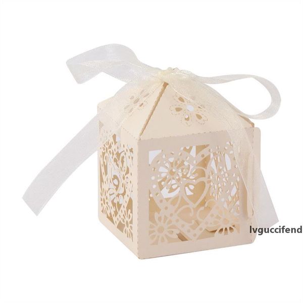 100pcs / set of high-end fashion pearl paper candy box family decoration gift box bride decoration wedding gift
100pcs / set of high-end fashion pearl paper candy box family decoration gift box bride decoration wedding gift