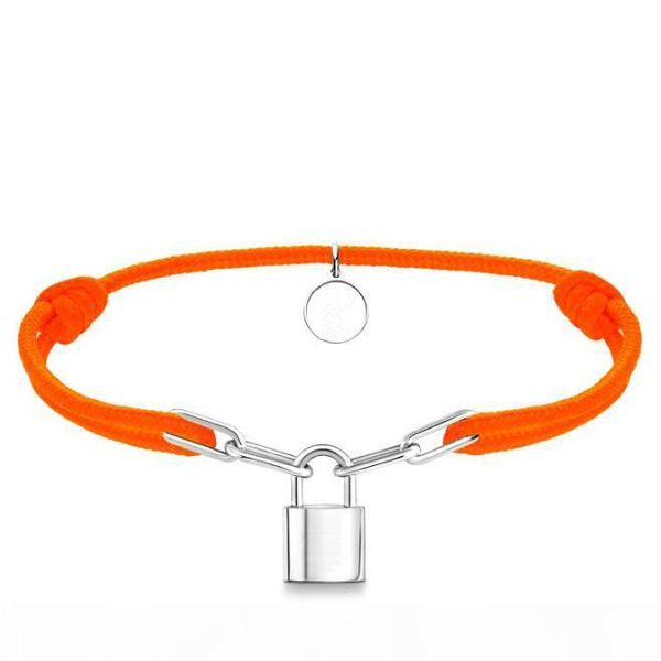 2020 new star with the same lock bracelet fashionable street trend, Golden;silver
2020 new star with the same lock bracelet fashionable street trend, Golden;silver