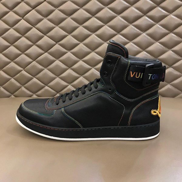 2020i fashion trend high-end men's high-casual shoes, quality outdoor sports shoes, original box packaging, size: 38-45
2020i fashion trend high-end men's high-casual shoes, quality outdoor sports shoes, original box packaging, size: 38-45