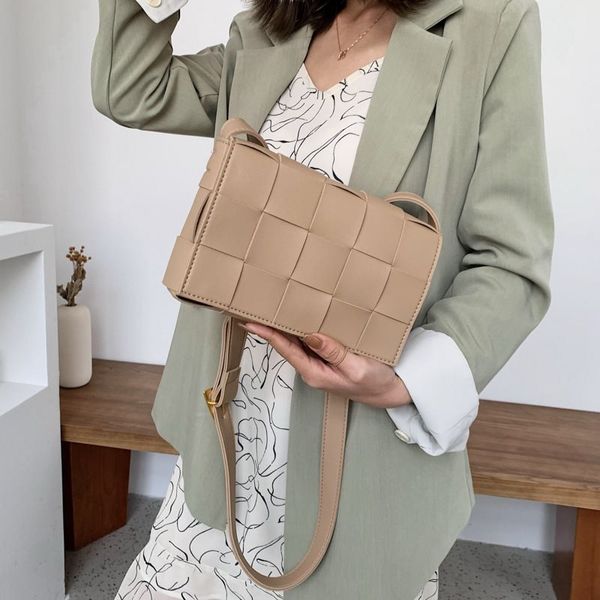 luxury design weave pu leather crossbody bags for women 2020 new fashion female purse ladies messenger shoulder bag summer
luxury design weave pu leather crossbody bags for women 2020 new fashion female purse ladies messenger shoulder bag summer
