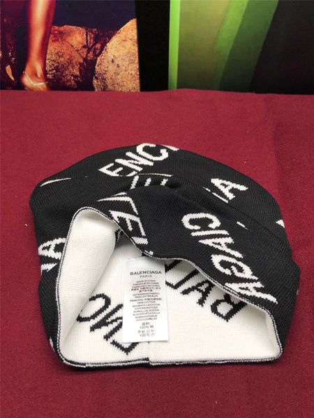 2020new designer hat hip hop casual european and american fashion street knit hats men and women embroidery hats winter new smiling face, Blue;gray
2020new designer hat hip hop casual european and american fashion street knit hats men and women embroidery hats winter new smiling face, Blue;gray