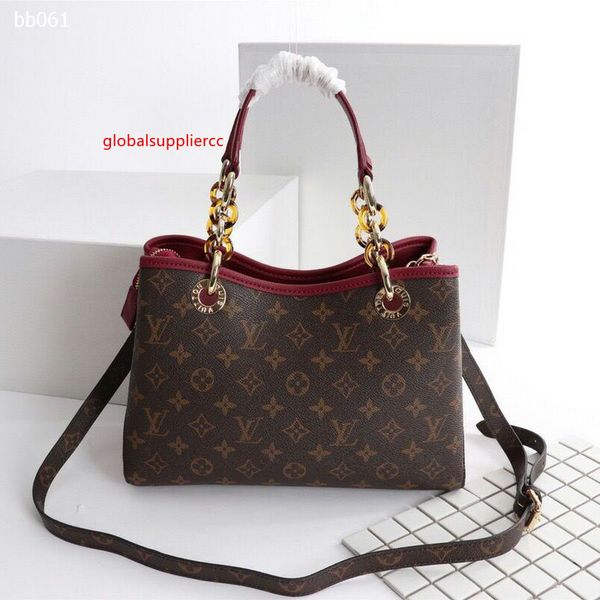 2020 personality bag women tide ladies portable autumn and winter slung shoulder bag large capacity factory direct sales size 31x23x10cm
2020 personality bag women tide ladies portable autumn and winter slung shoulder bag large capacity factory direct sales size 31x23x10cm