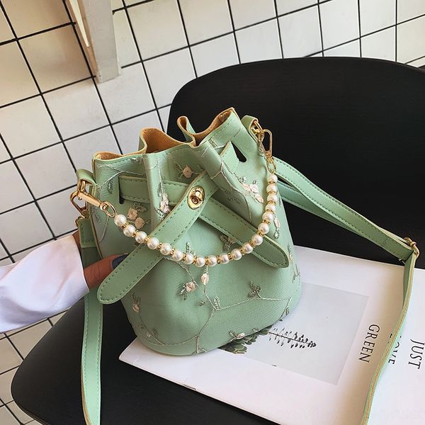 uubmw small bucket postman package postman package female 2019 new korean style all-match girl messenger lace pearl shoulder bag bucket bag, White
uubmw small bucket postman package postman package female 2019 new korean style all-match girl messenger lace pearl shoulder bag bucket bag, White
